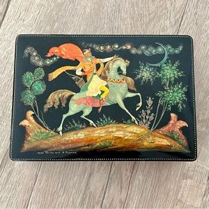 Vintage Large 1975 Russian‎ Lacquer Box Made In USSR Artist Signed W Certificate
